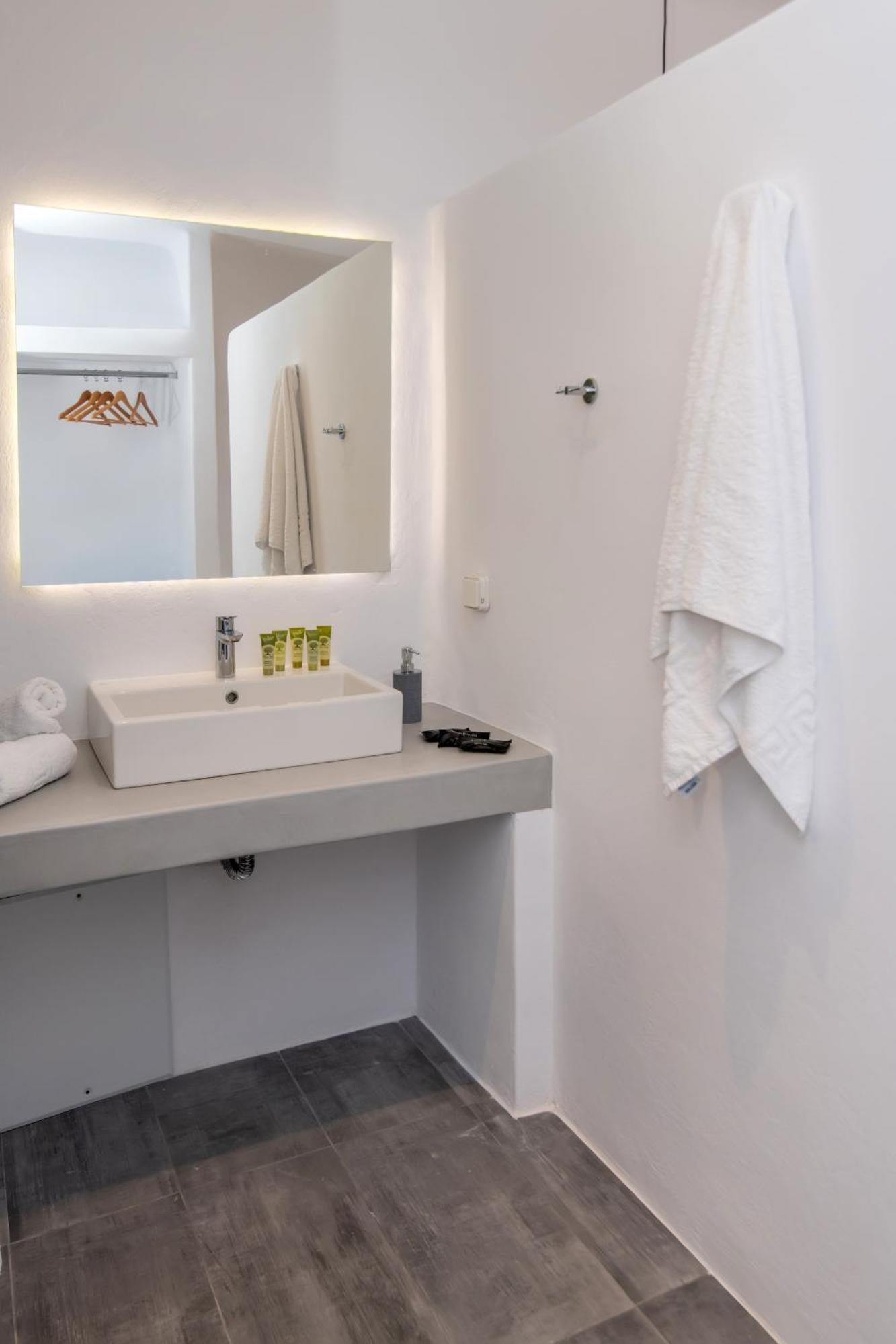 Parathyro Sto Aigaio 2 - Small Suites Tínos Kamer foto